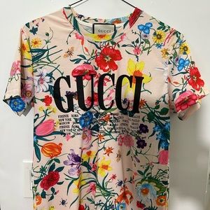 Grat Gucci t-shirt like new size M